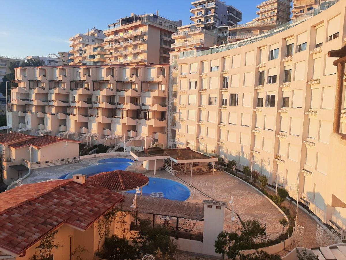 Kela Apartment 3 Саранде Екстериор снимка