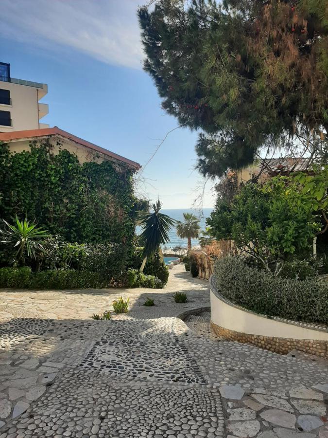Kela Apartment 3 Саранде Екстериор снимка