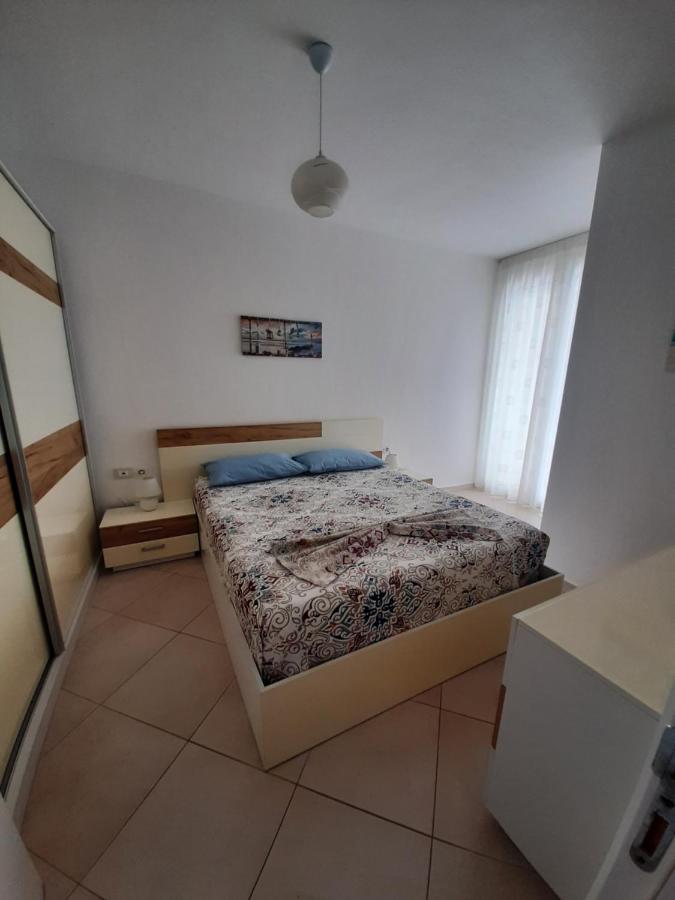 Kela Apartment 3 Саранде Екстериор снимка