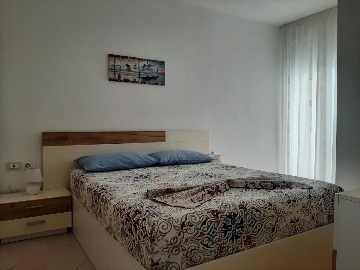 Kela Apartment 3 Саранде Екстериор снимка