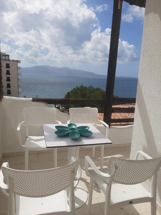 Kela Apartment 3 Саранде Екстериор снимка