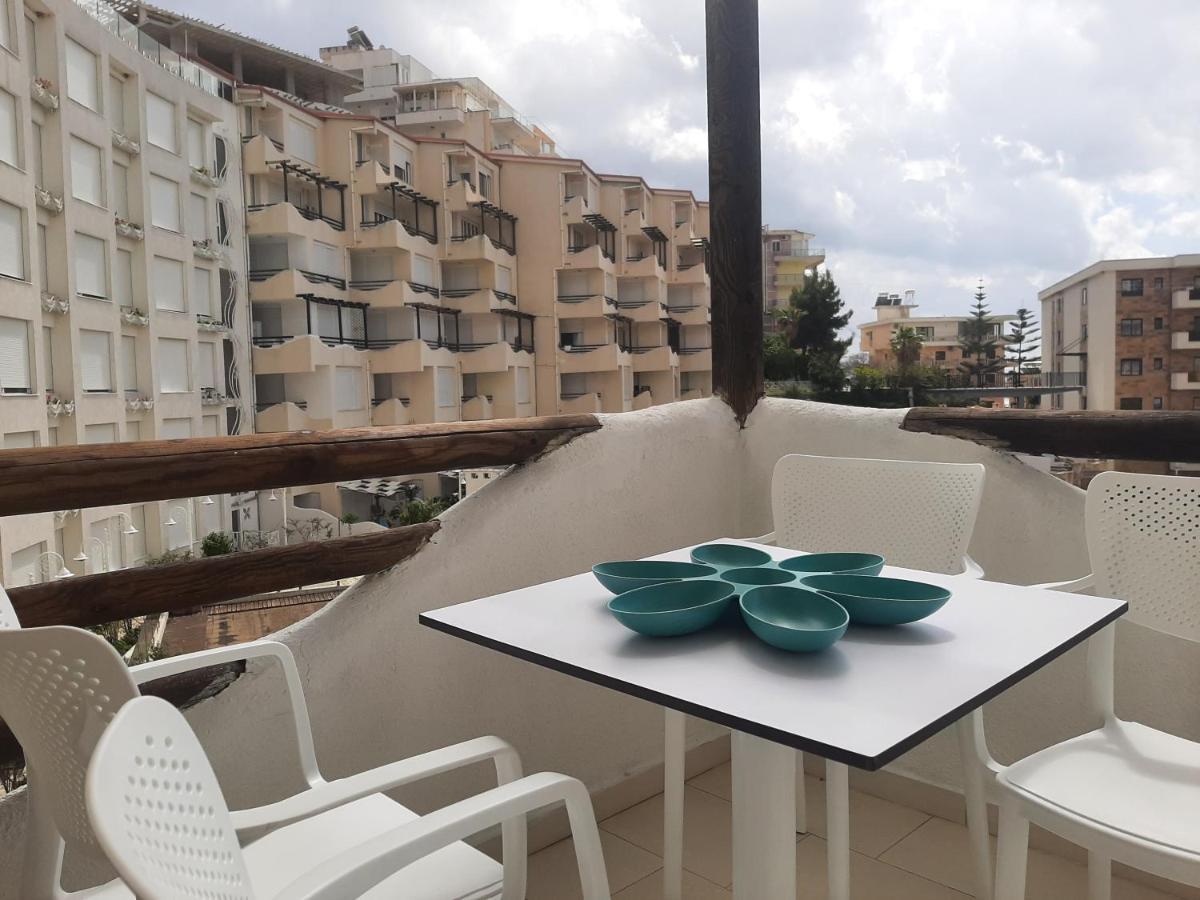 Kela Apartment 3 Саранде Екстериор снимка