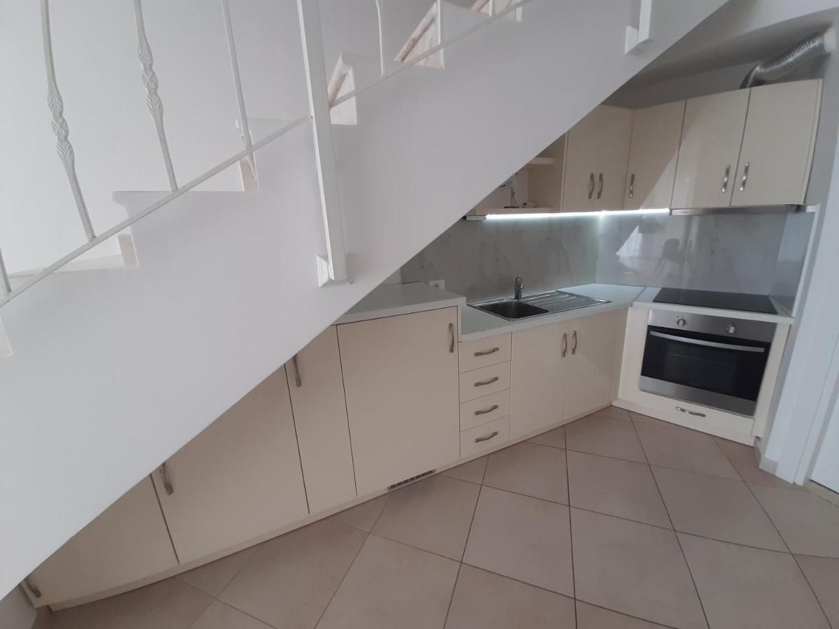 Kela Apartment 3 Саранде Екстериор снимка